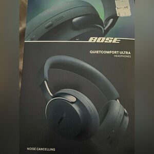 Bose QuietComfort Ultra Headphones - Blue new in box